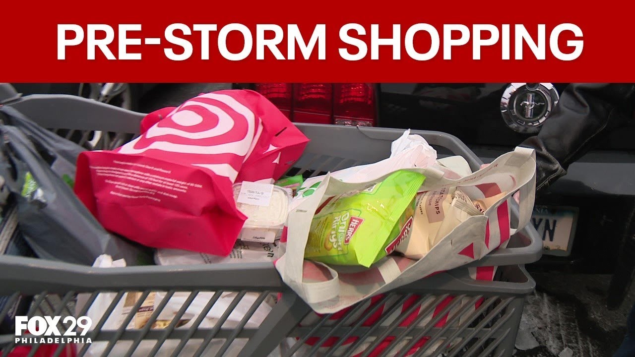Shoppers pack grocery stores for necessities before snowstorm