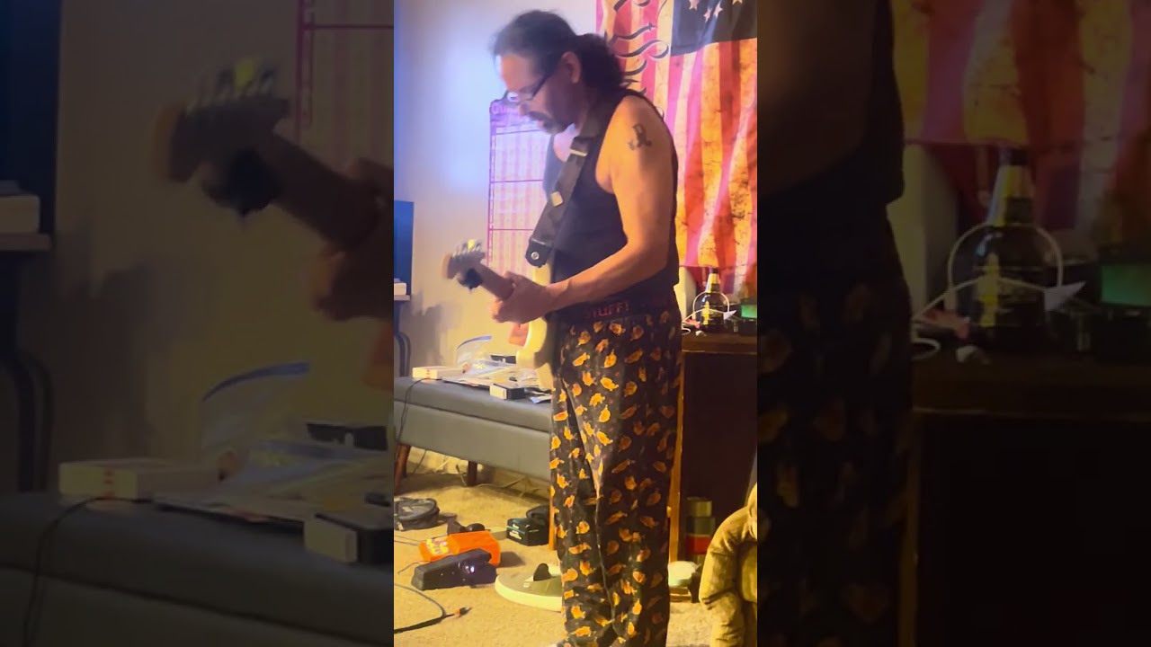 Hard Luck Craig & Trouble Cotton Candy practicing looking for the right sound. 