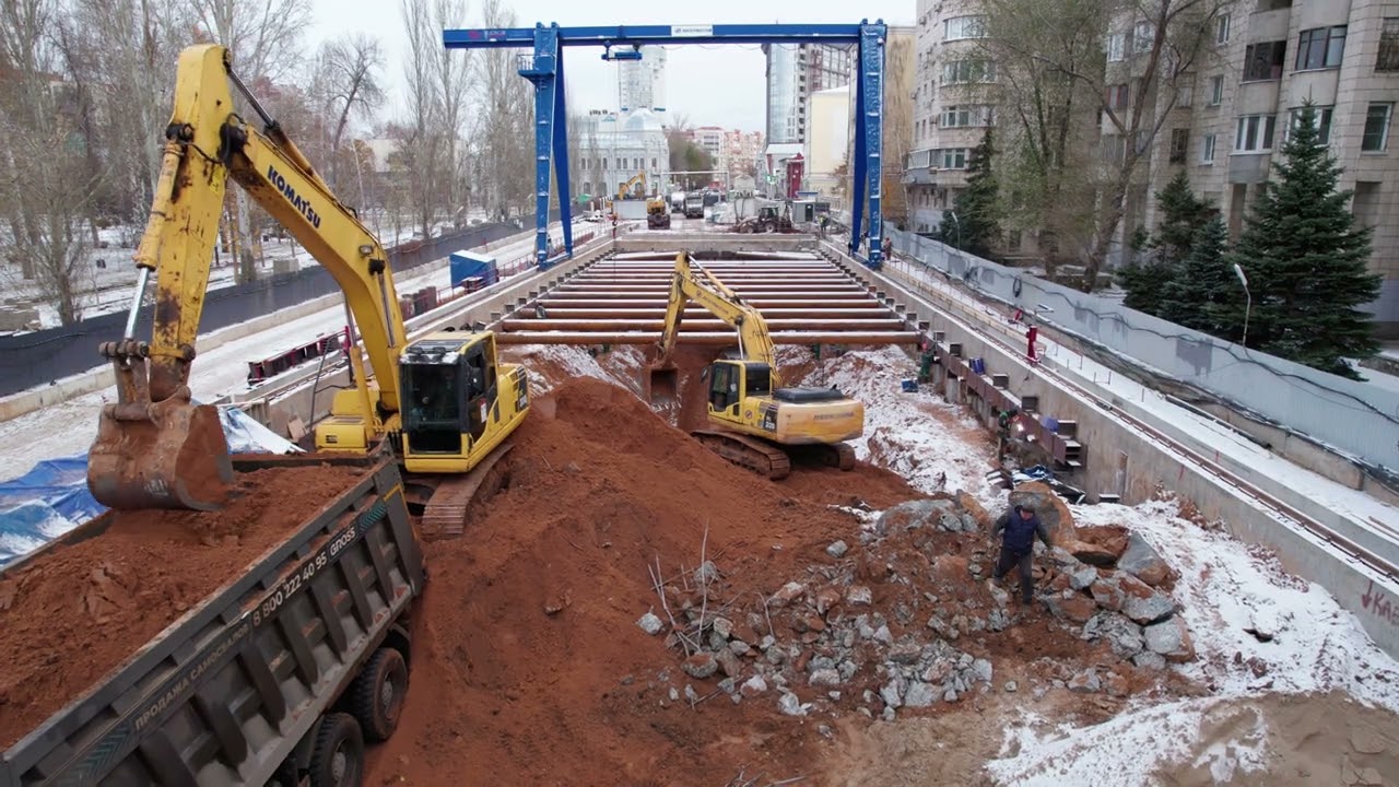 В Самаре копают котлован для новой станции метро «Театральная»