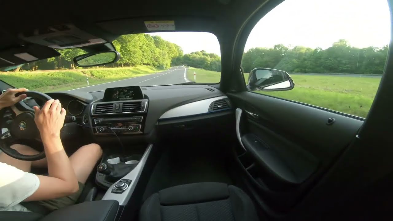 BMW M140i drift in turns