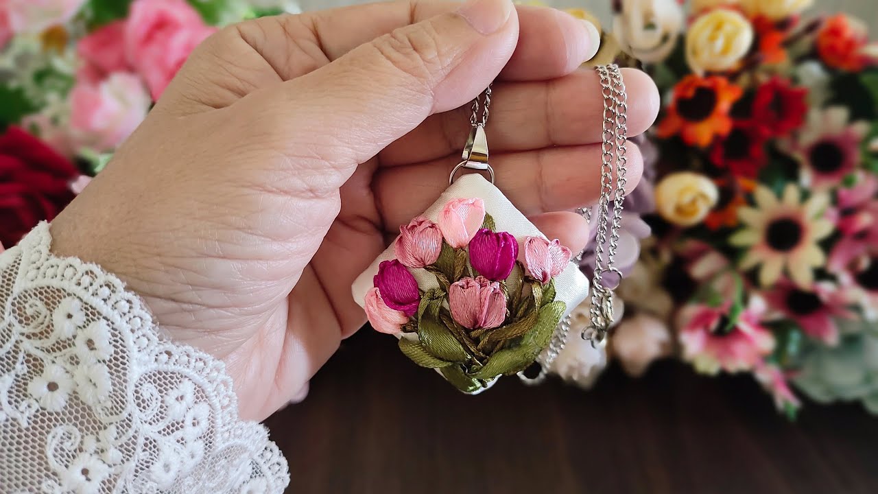 3D Embroidered Pendant - Tulip Embroidery - Floral Embroidery Necklace - Product To Sell - Gift Idea