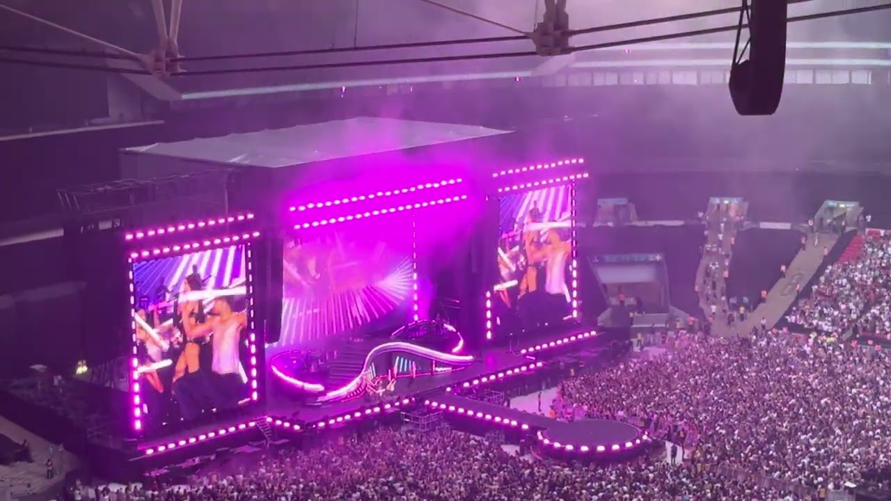 Physical - Dua Lipa - Wembley, London