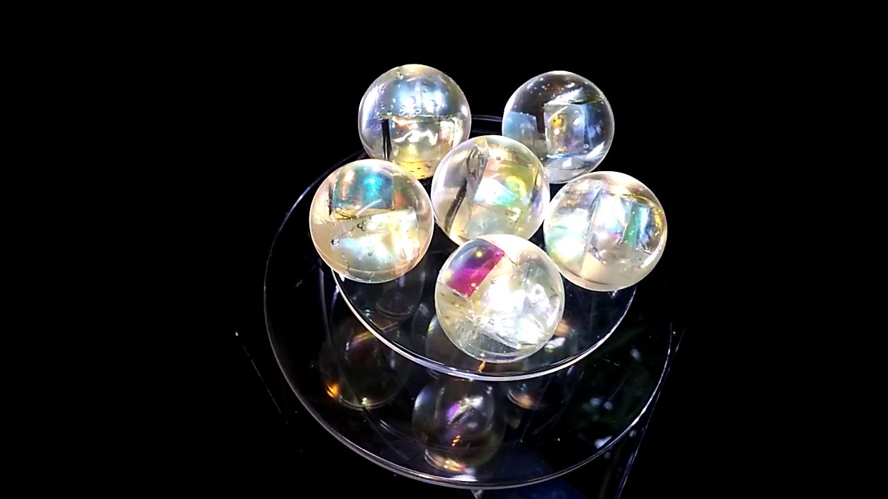 Dichroic Chroma Resin Spheres by ArtyWinn