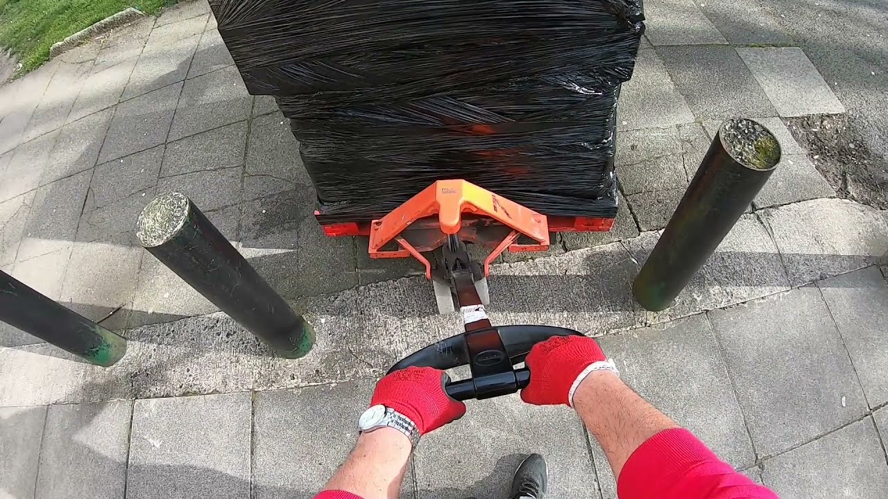 HGV CLASS 2 AGENCY DRIVER - SHOP DELIVERIES [POV VLOG]