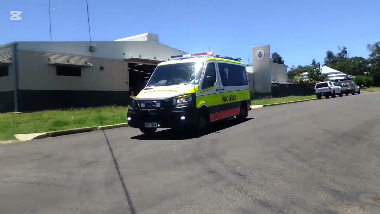 QAS and QFRS Responding with Lights