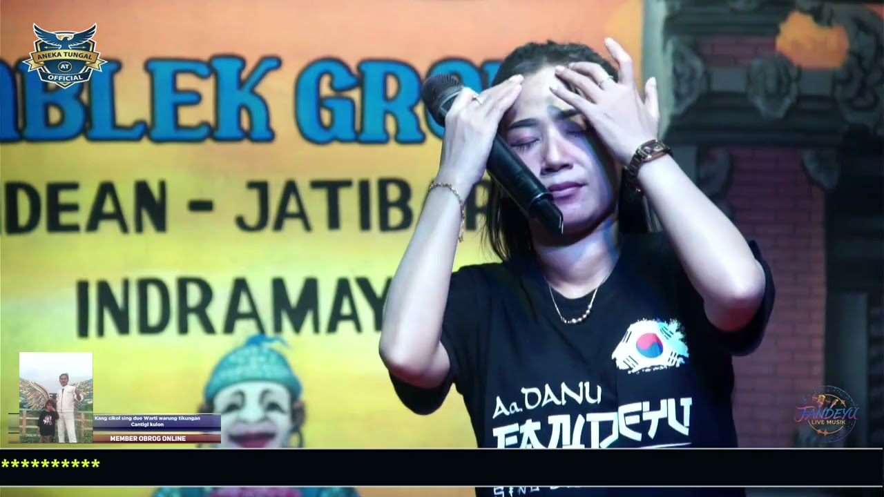 DEVI SUSILAWATI LIVE FANDEYU MUSIK