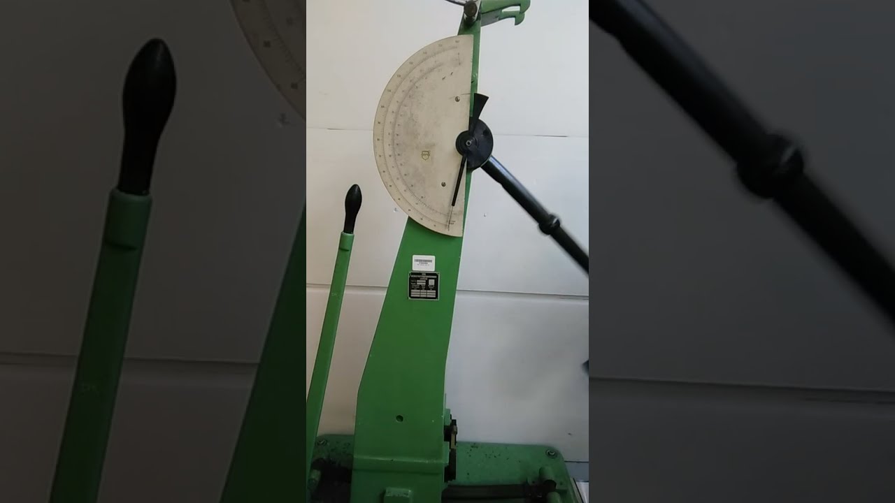 Badanie udarności duży młot 300J