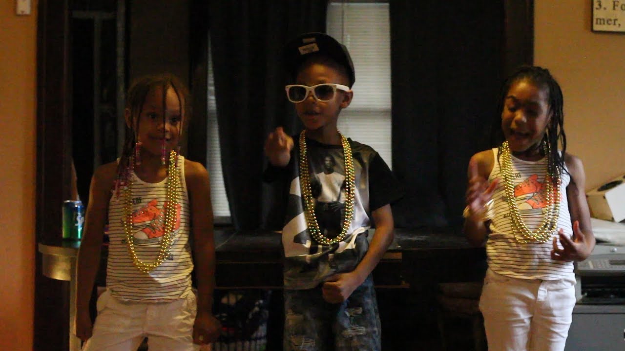 Waevy Kids - Jump Right In (New Combo Dance)