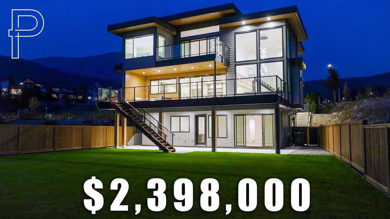 New West Coast Contemporary home in Squamish, BC | 2914 Huckleberry Drive