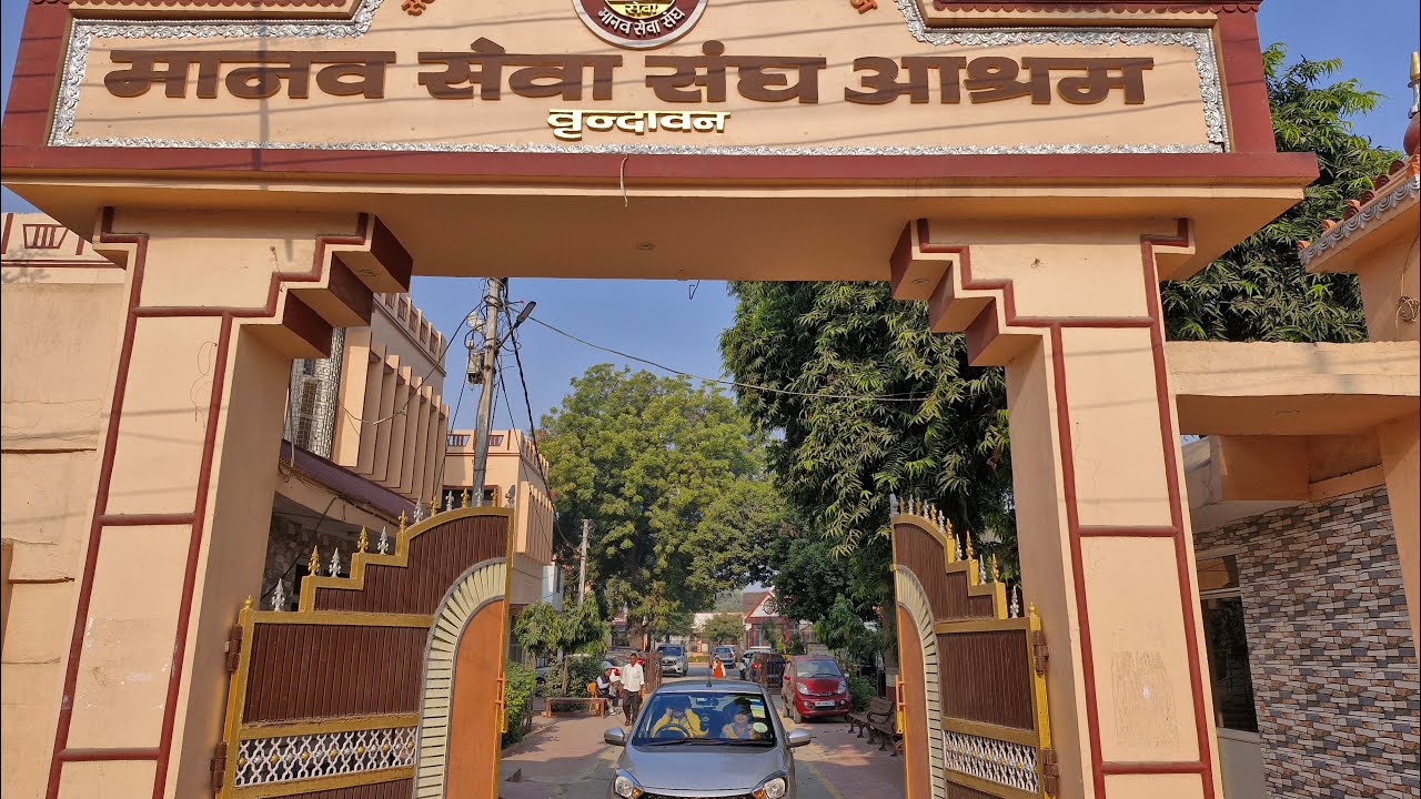 Road Trip to Vrindavan and discussion with Banke Bihari Temple Goswami Pujari ji.