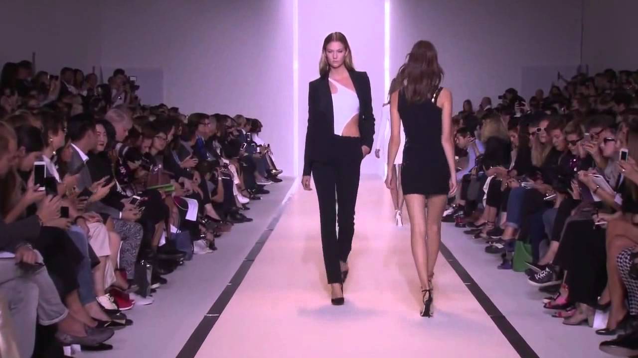 Karlie Kloss Runway - Compilation 3