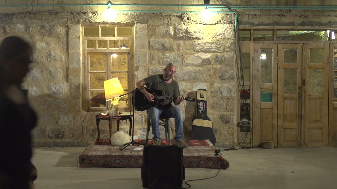 Shadi Zaqtan -  Bashofek fel Balad (kawon sessions) شادي زقطان - بشوفك في البلد