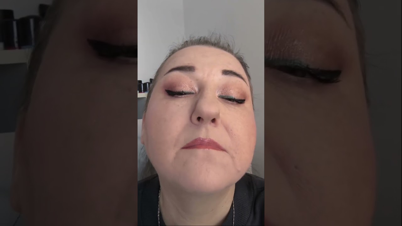 #makeup