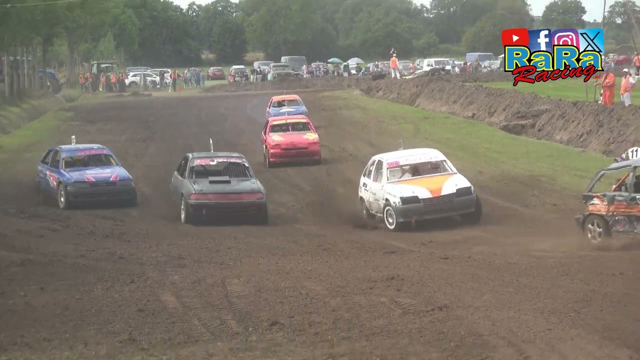 Damesklasse heat 1 autocross Eelde Paterswolde 18 augustus 2024 - RaRaRacing