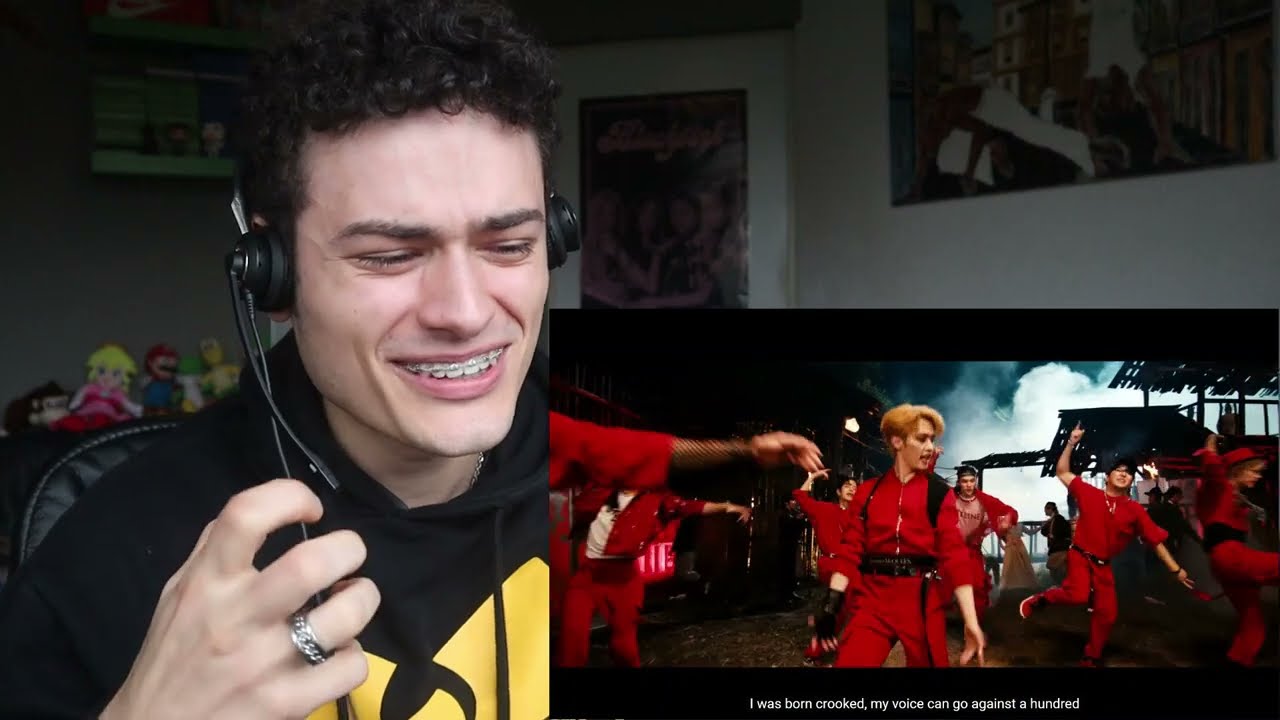 HOT!! STRAY KIDS MARATHON - 'BACK DOOR' 'THUNDEROUS' & 'GOD'S MENU' MV’S REACTION
