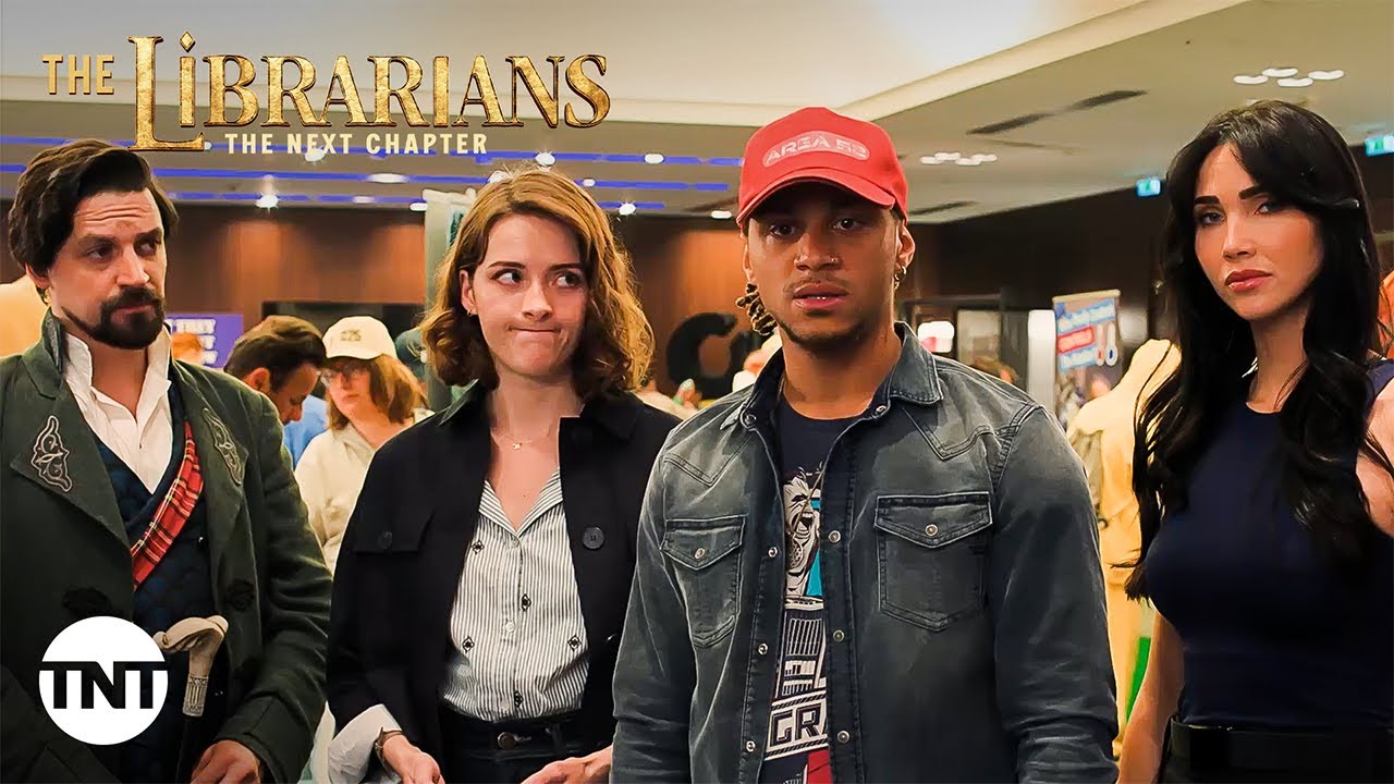 Connor Is Targeted at a Conspiracy Convention [CLIP] | The Librarians: The Next Chapter | TNT