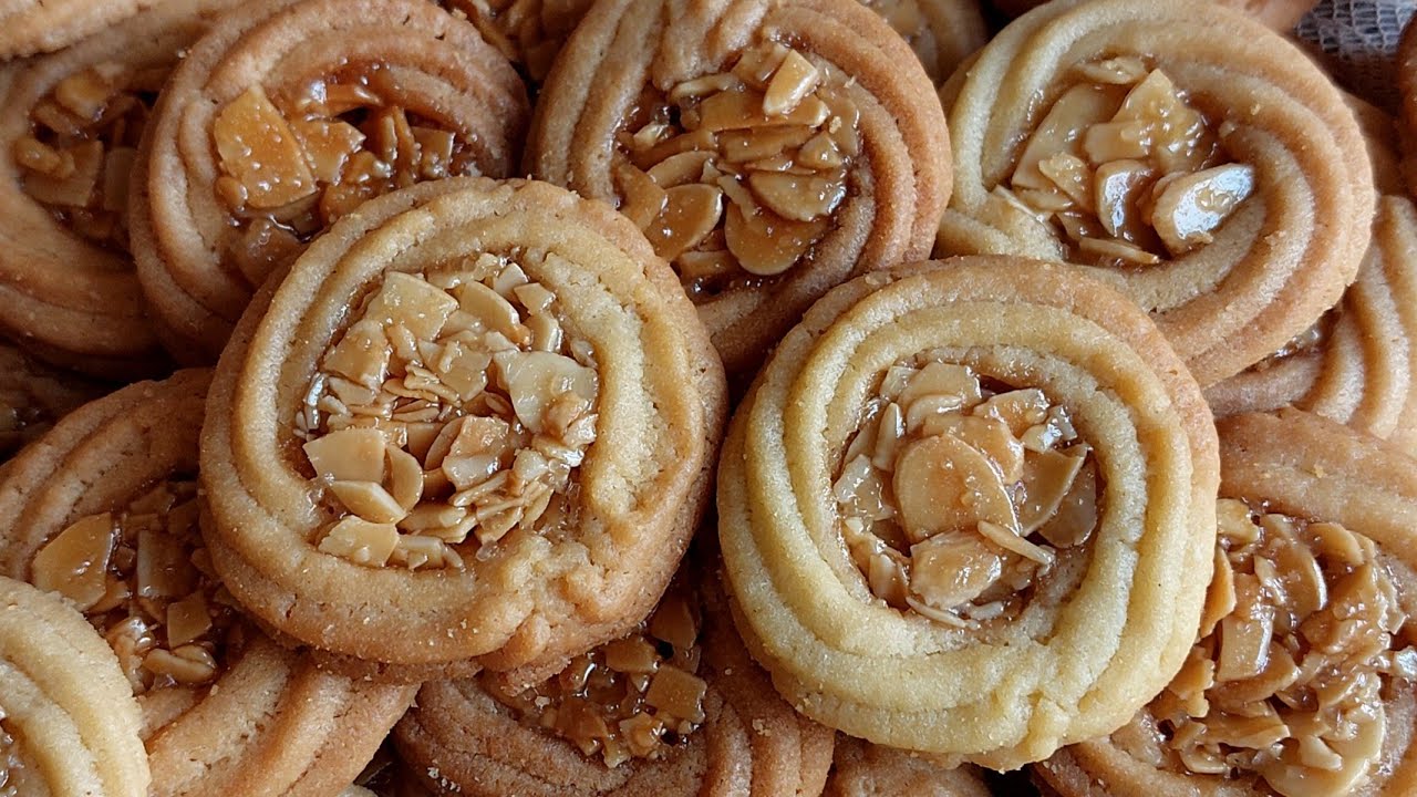 Biscuits aux Amandes Caramélisées. Recette rapide et facile   صابلي باللوز معسل وصفة سريعة التحضير