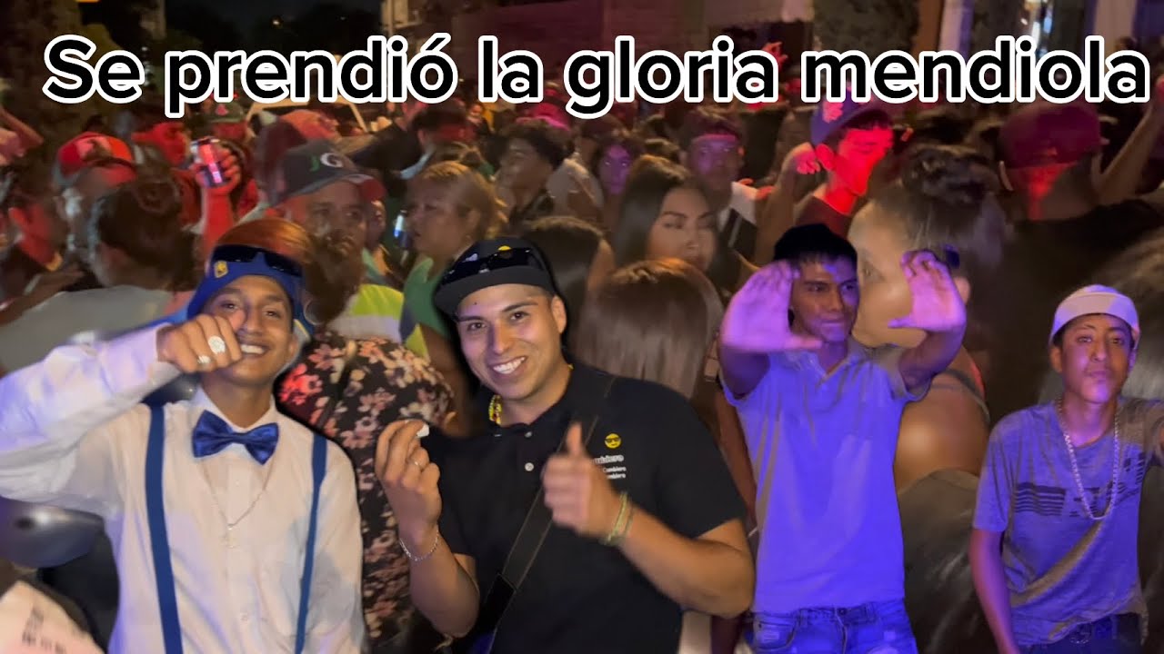 Baile colombiano en la gloria Mendiola Monterrey con proyección kolombiana
