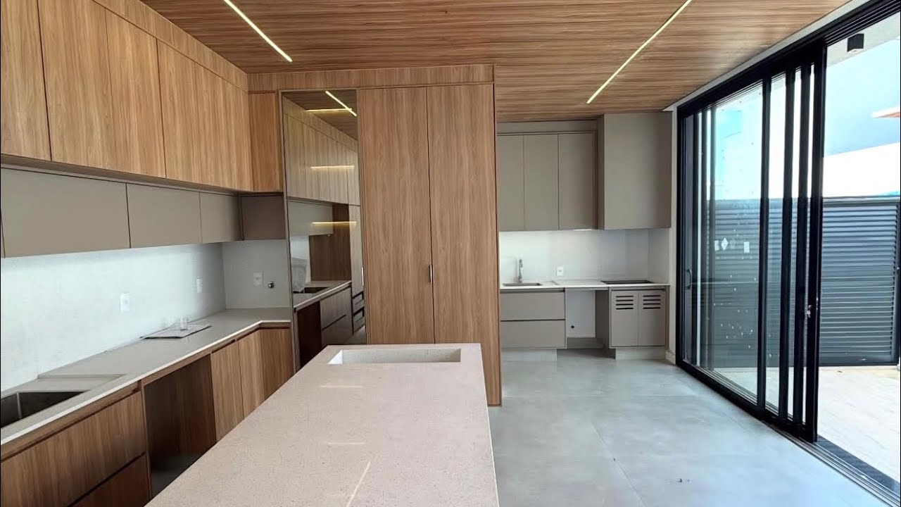 Casa térrea a venda com 3 suítes e piscina em Indaiatuba SP | 300 m2 terreno | 190 m2 construção 