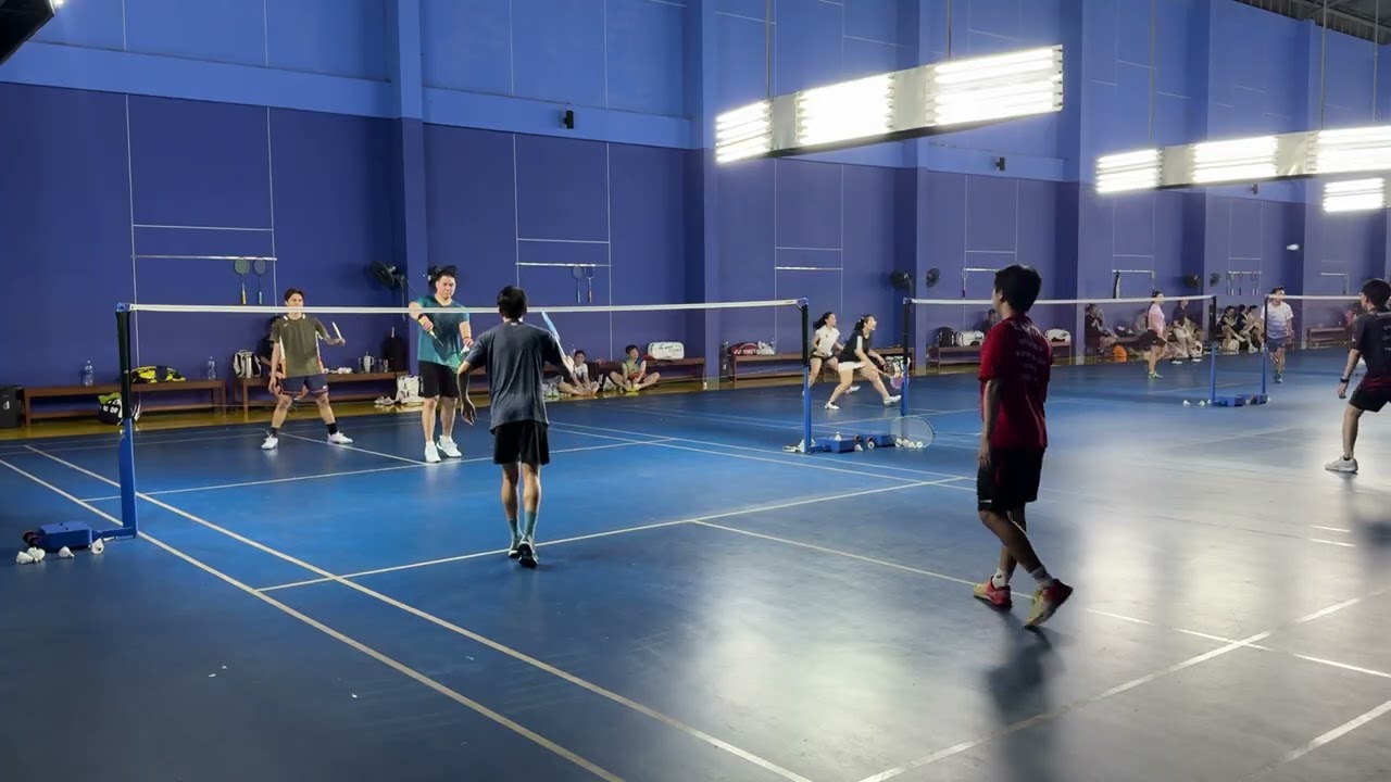 เสาร์14/3/26: โดนัท+แมน vs เอิท+เจิ้น