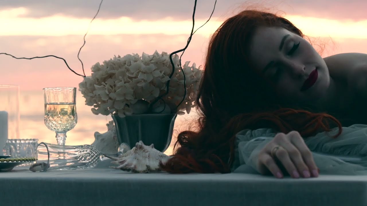 Bows & Chic - Editorial - Ariel - A GUSSY Film, by Jana Kiesewetter
