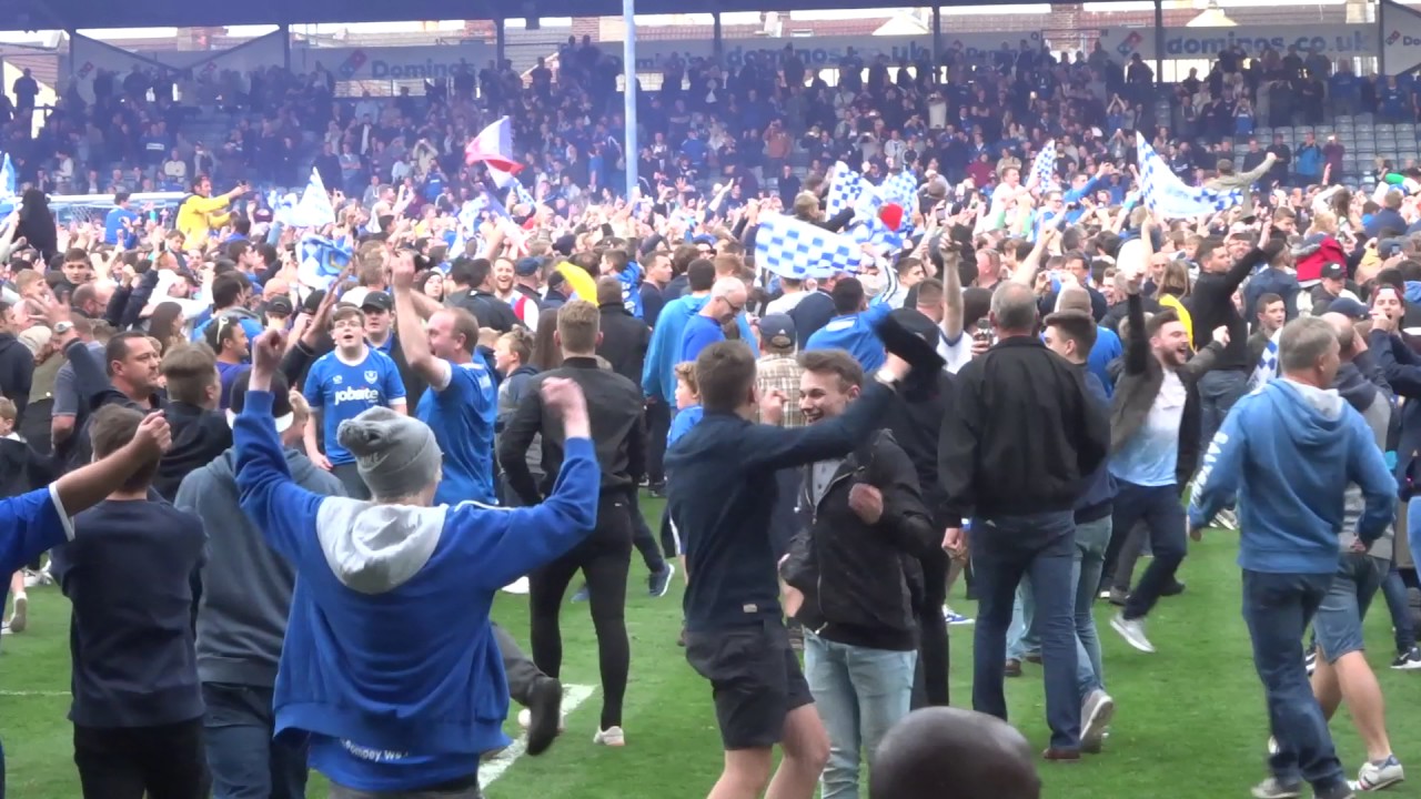 pompey promotion pitch invasion 06 05 17