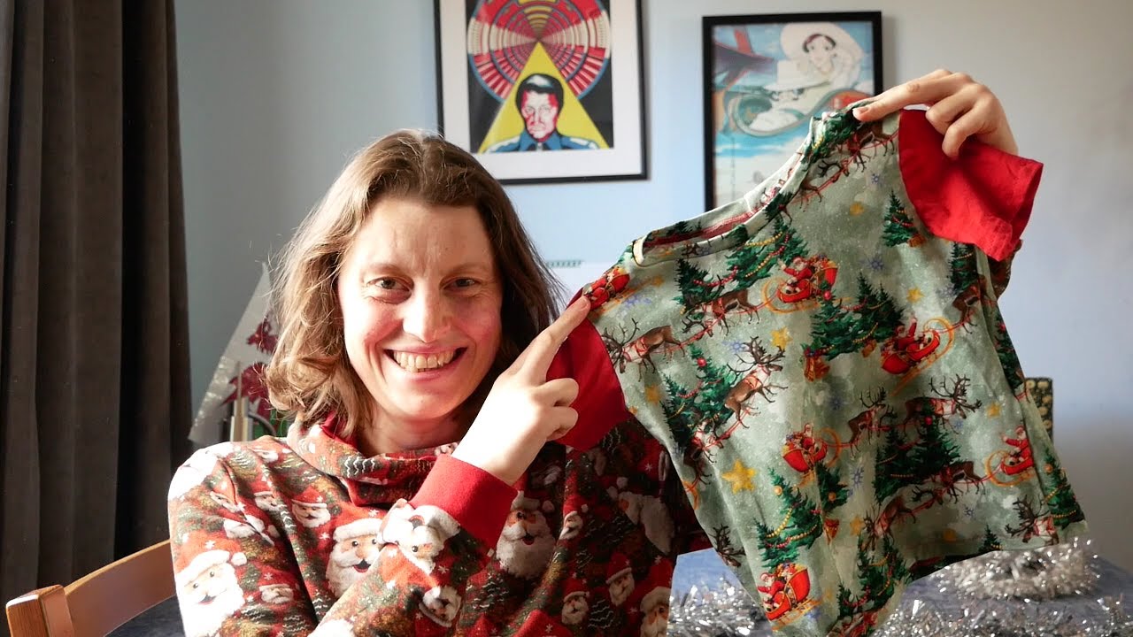 I Sewed Matching Family Christmas Tops!