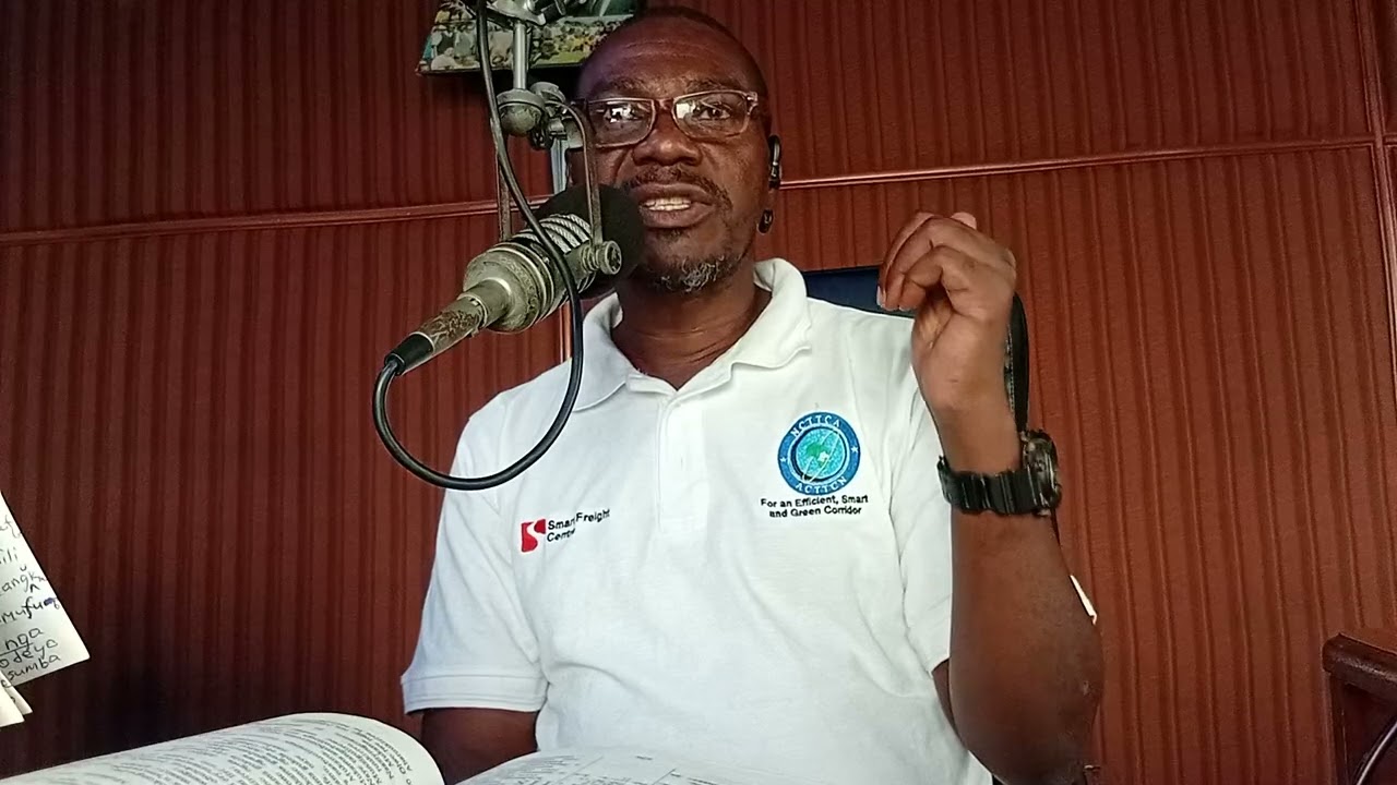 Gwe akola obwenzi wuliliza ebyawandikibwa bino 