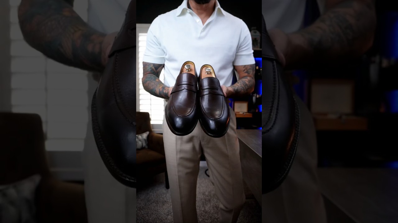 How wear an Ivory polo with beige trousers #mensfashion #styleafter50 #ootdguide