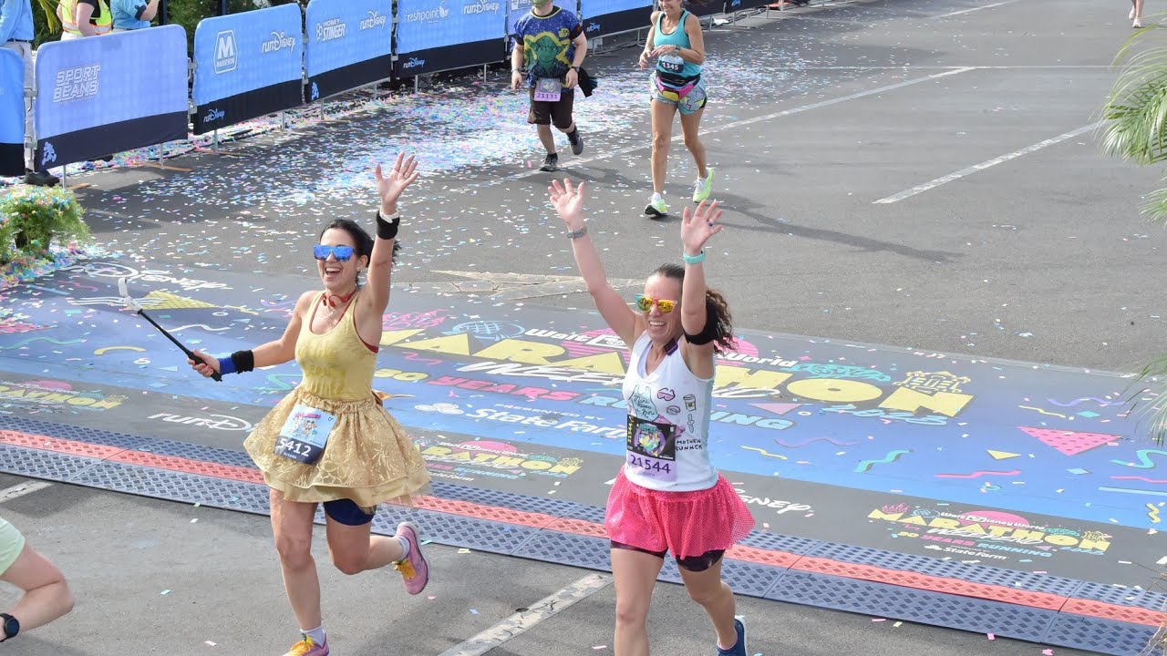 Disney Marathon 2023 in 2 mins | RunDisney Micro Vlog | @IRunThings