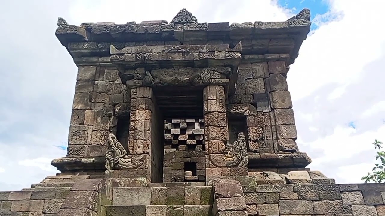 Candi Badut Maha Karya Gajayana Sang Pengusaha Kanjuruhan 