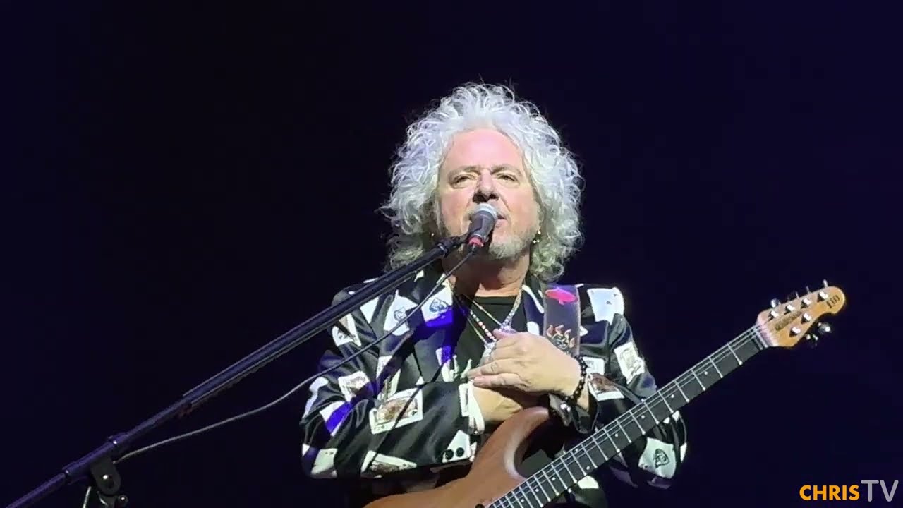 TOTO - I’ll be over you 4k in Montréal