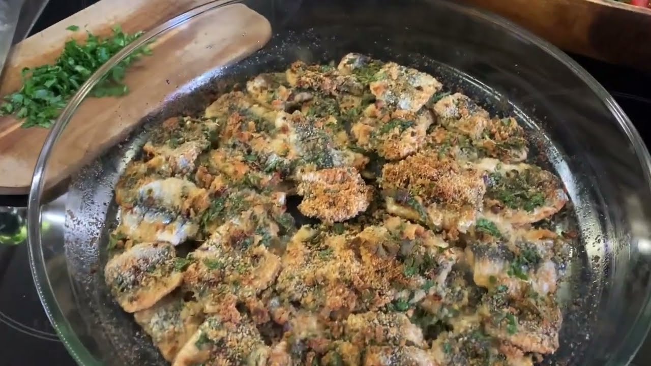 İspanyol Usulü Sardalye ( Gülriz Sururi A La Luna Kitabından )
