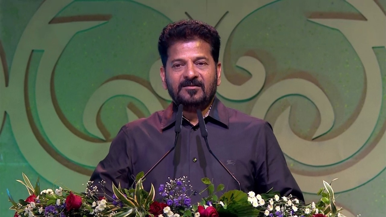 సినీ పరిశ్రమ హైదరాబాద్‌లో వేళ్లూనుకునేందుకు రామోజీరావు ఎంతో కృషి చేశారు : సీఎం రేవంత్ రెడ్డి