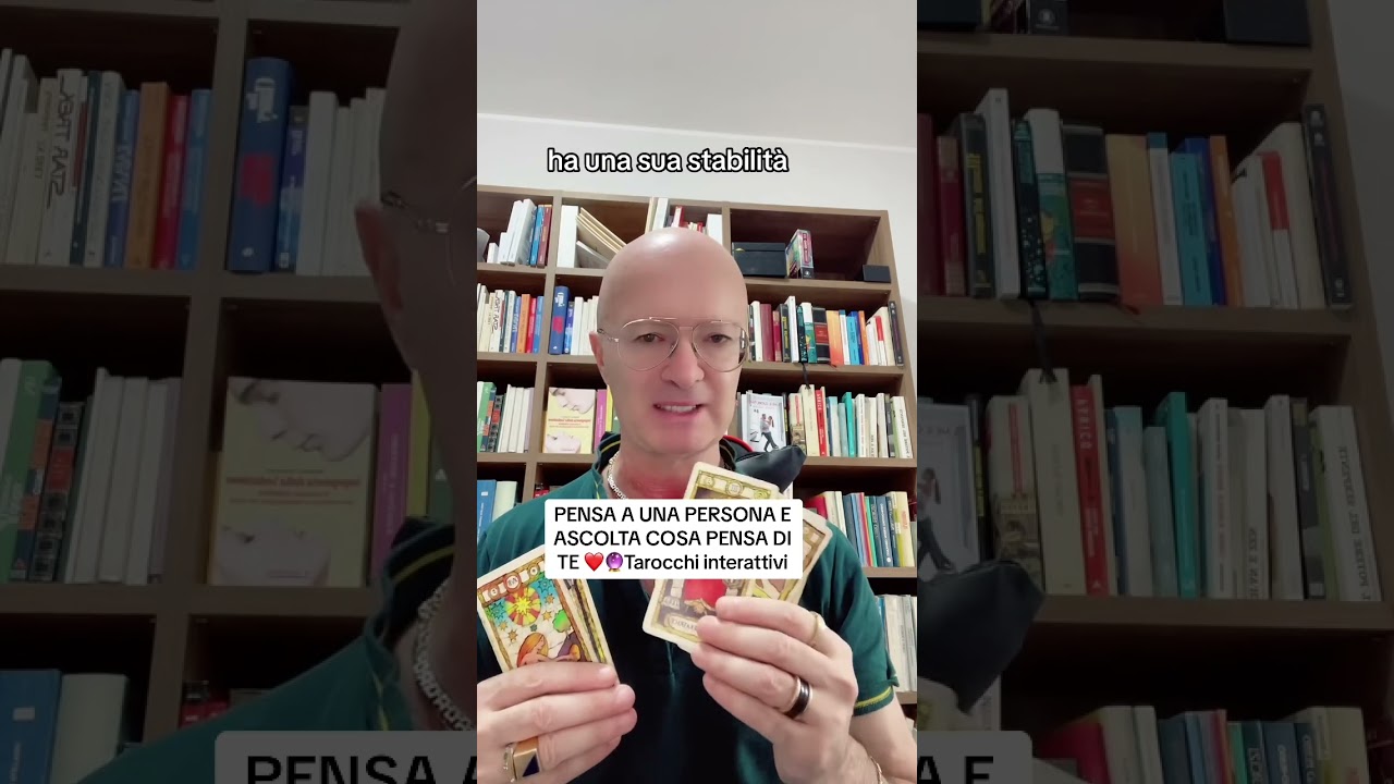 PENSA A UNA PERSONA E ASCOLTA COSA PENSA DI TE&hearts;️🔮tarocchi interattivi