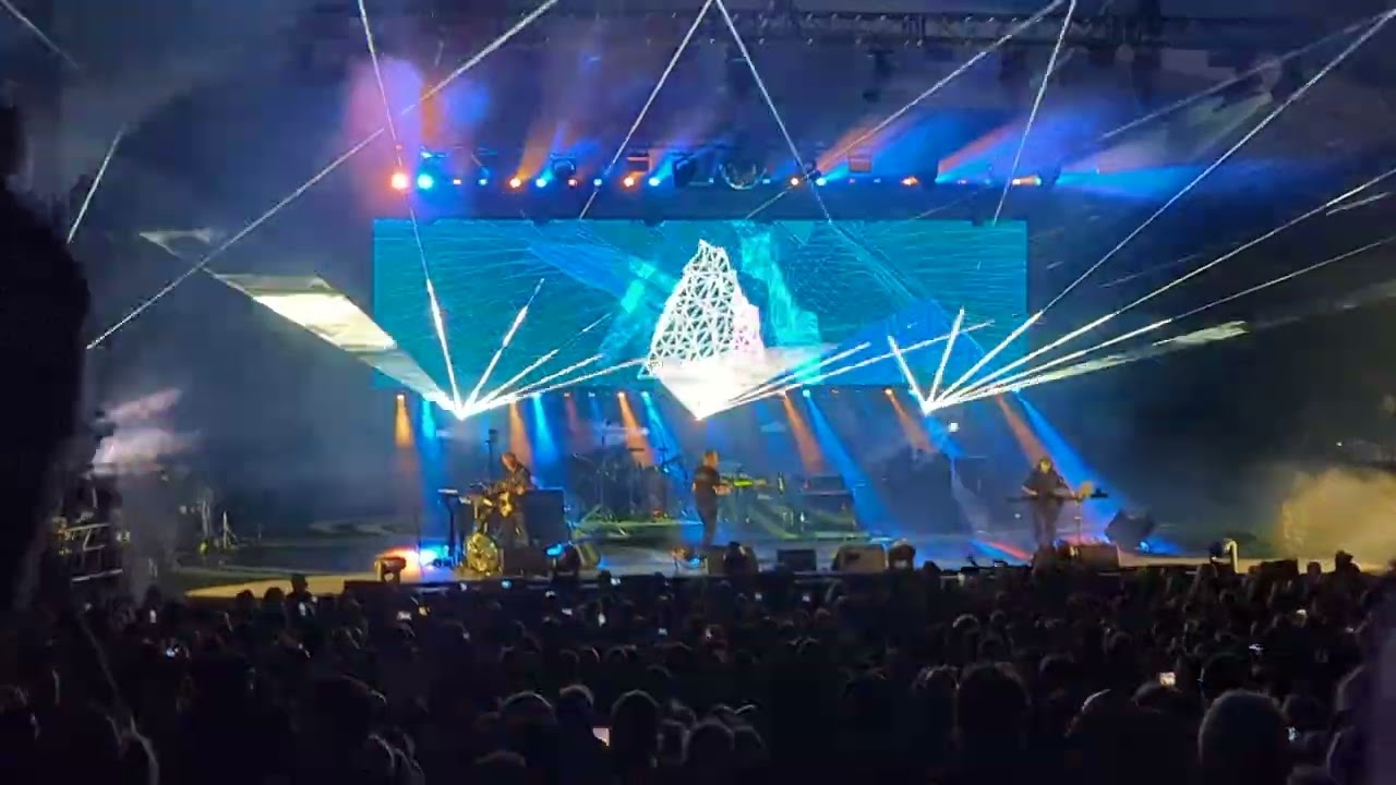 New Order - Bizarre Love Triangle & Vanishing Point - Sidney Myer music Bowl Melbourne, 8 March 2025