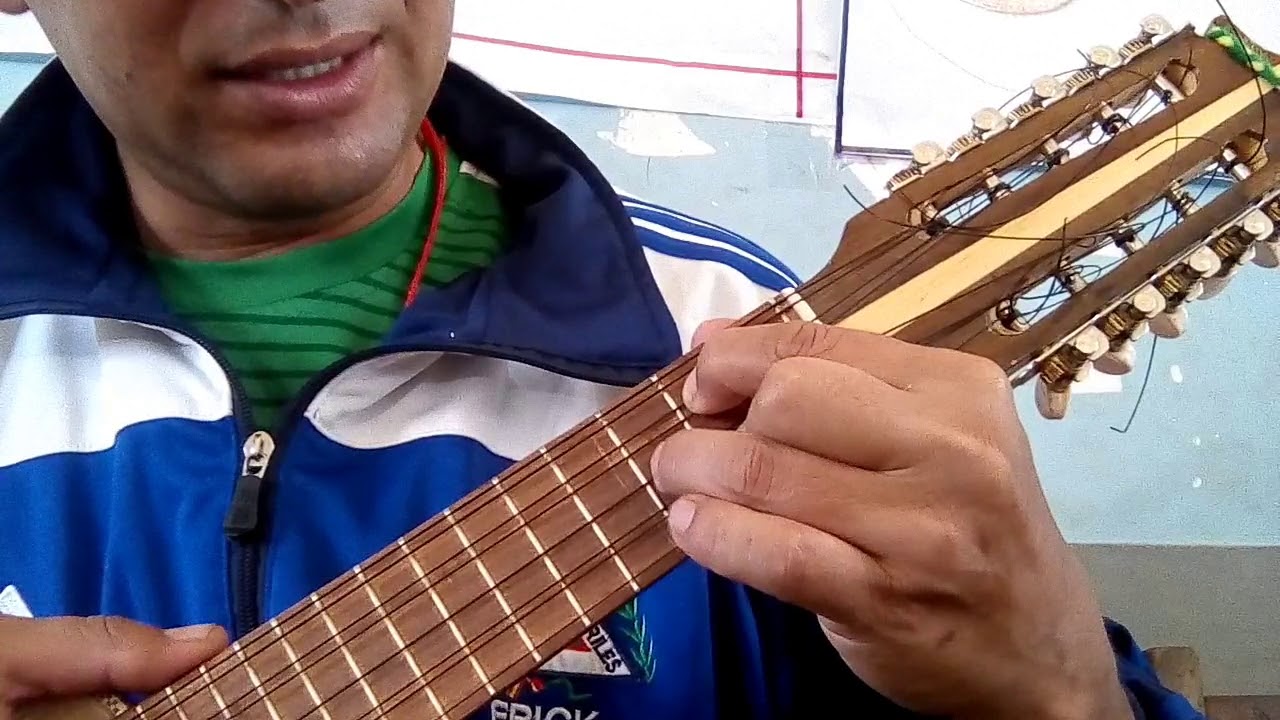 ACORDES MAYORES EN EL CHARANGO