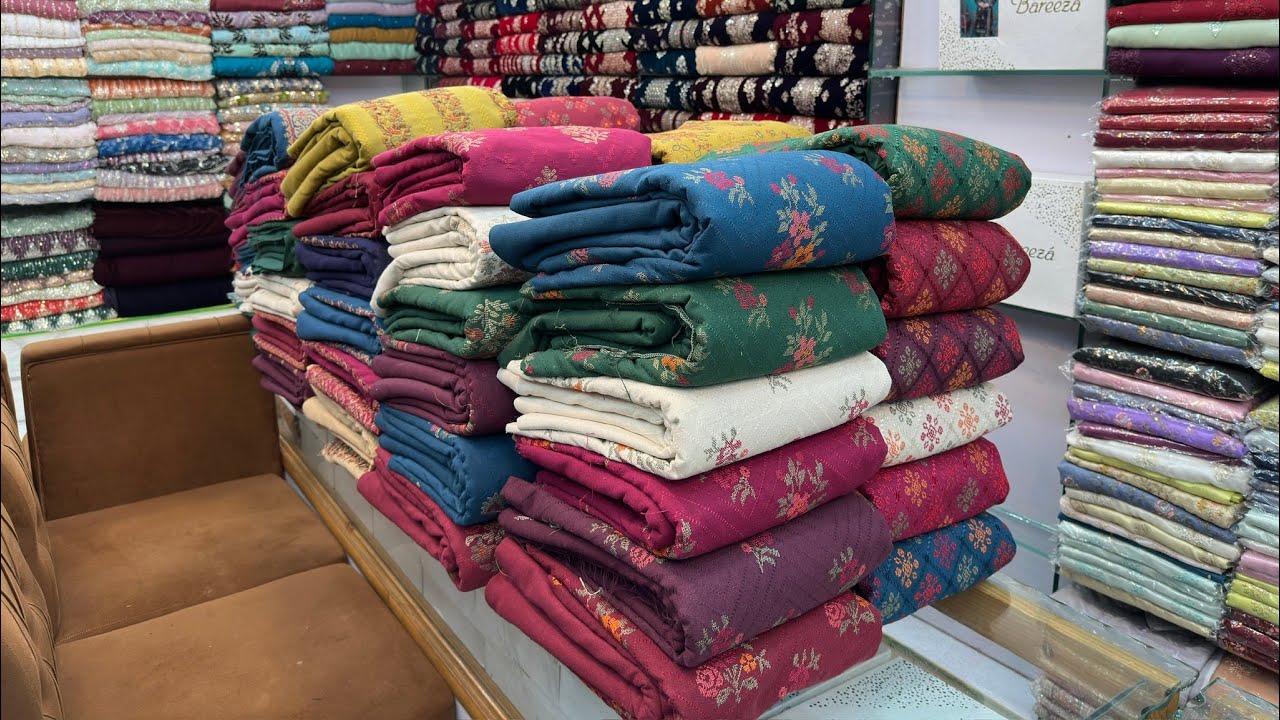 *HUGE FINAL SALE*😍 On *COLORFUL KHADDAR KARANDI*🔥 Designs By BIN WALAYAT 👑