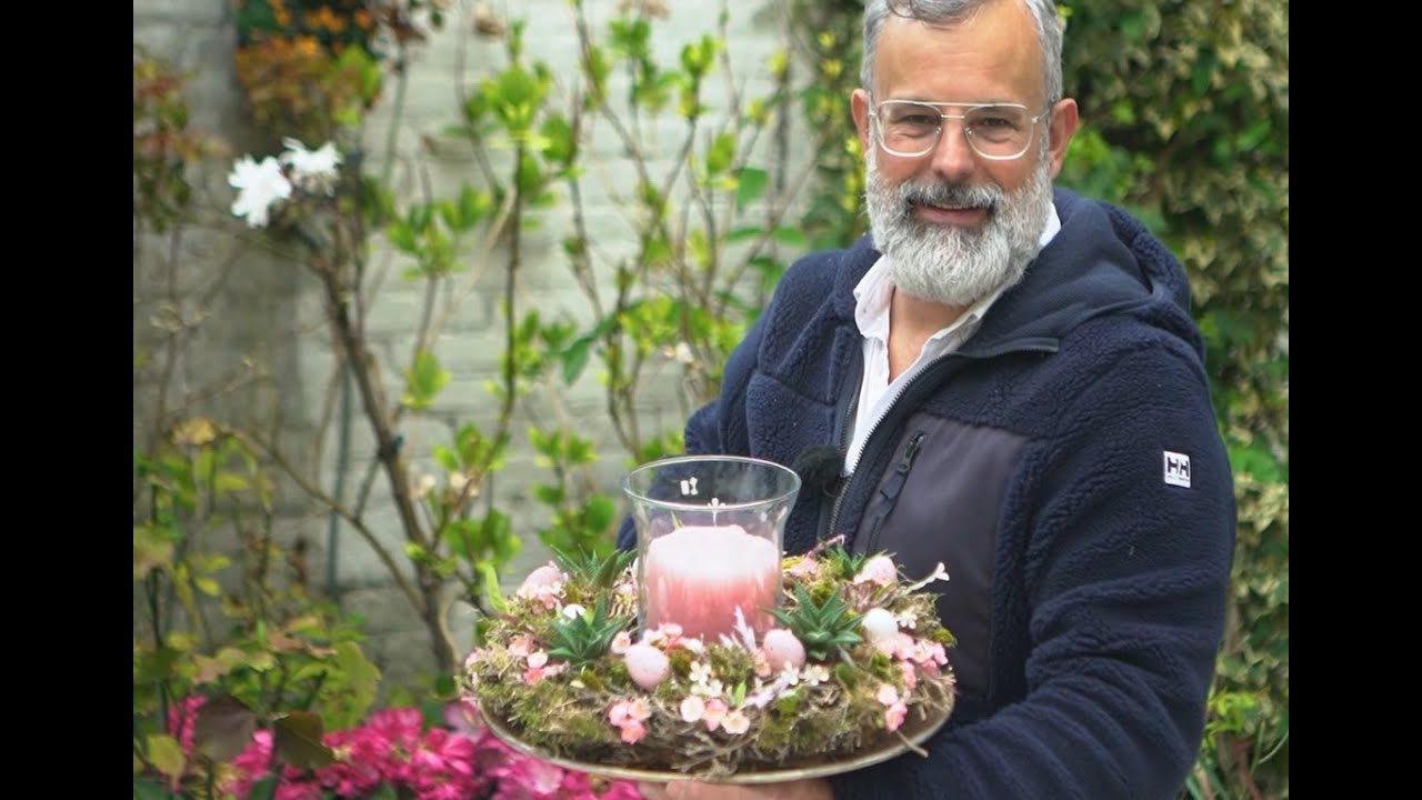 Krans met zijden bloemen