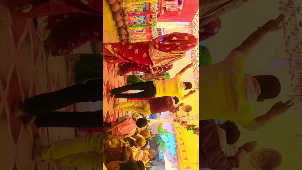 Diwalpur ki bhabiyon ka dance