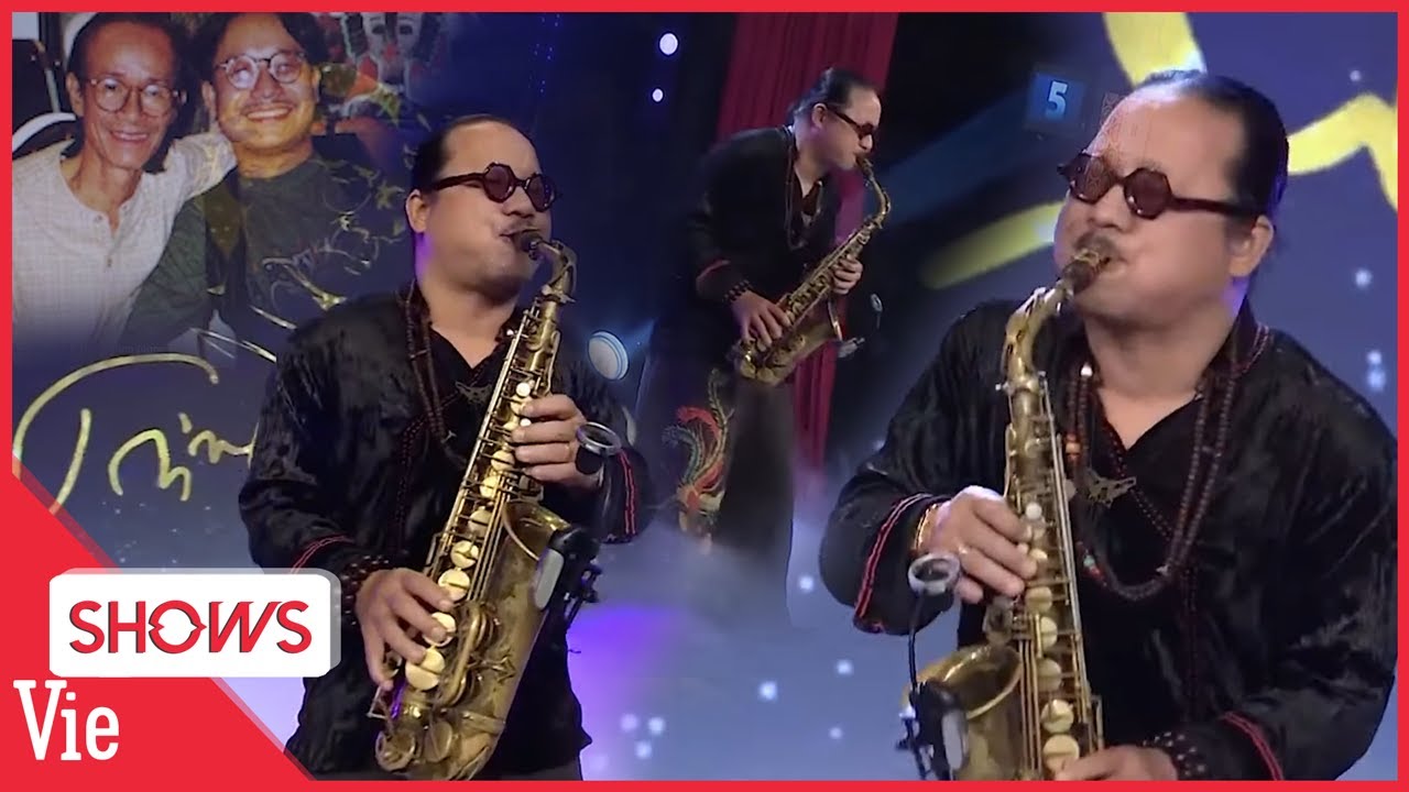 Cả trường quay vỡ òa trong tiếng kèn saxophone của nghệ sĩ Trần Mạnh Tuấn và nhớ về Trịnh Công Sơn