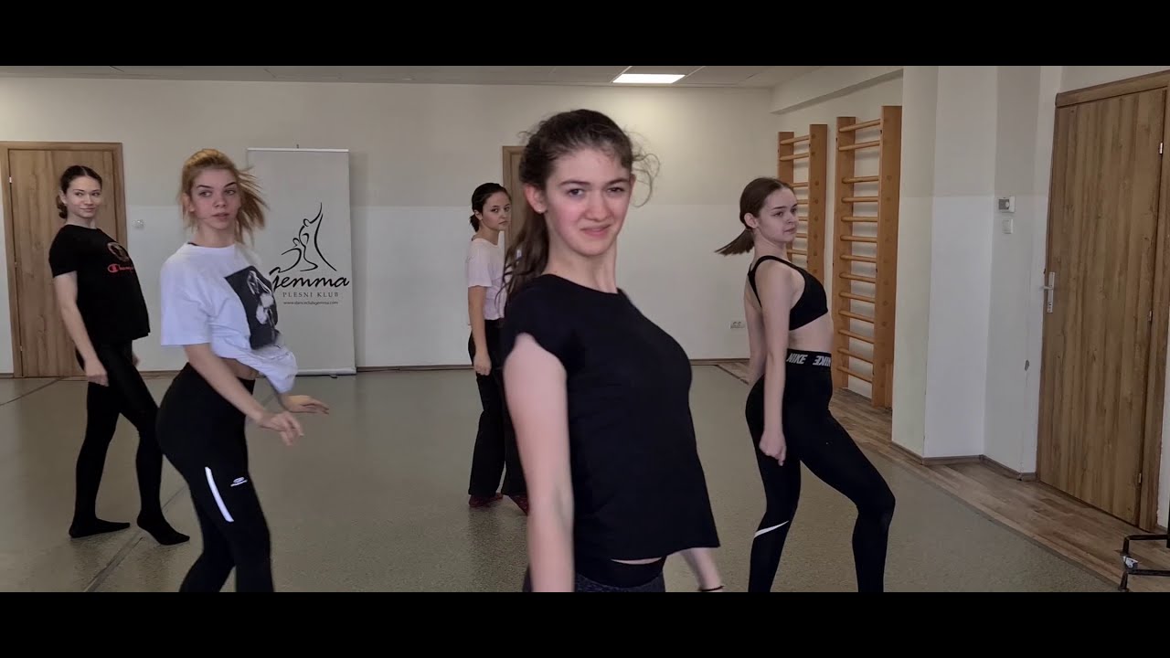 Black Eyed Peas, Shakira - GIRL LIKE ME | Gemma team cover