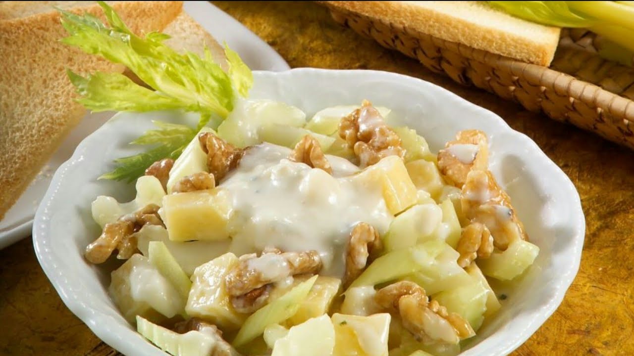 In cucina con Neri | Antipasto di sedano, noci e formaggio