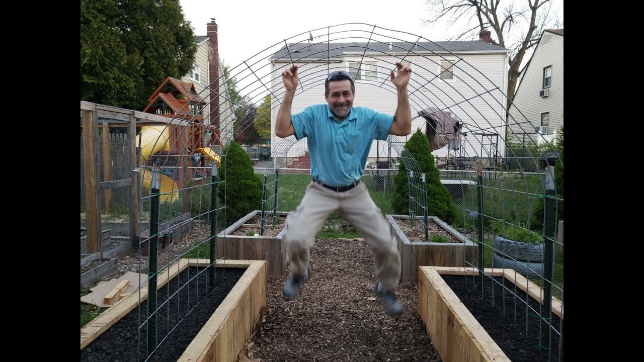 Como Construímos Nossos Canteiros Elevados / Learn How We Build Our Raised beds