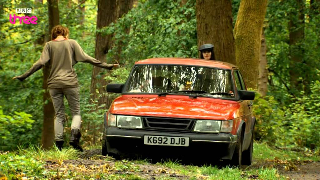 Frankie and Sadie Stuck in the Country - Lip Service - Series 2 - BBC