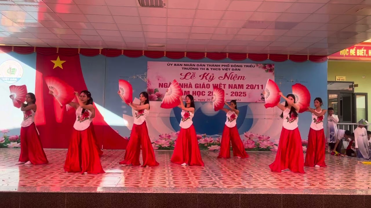 Mashup Thư Pháp + Trống Cơm 8A - Việt Dân - Đông Triều - Quảng Ninh