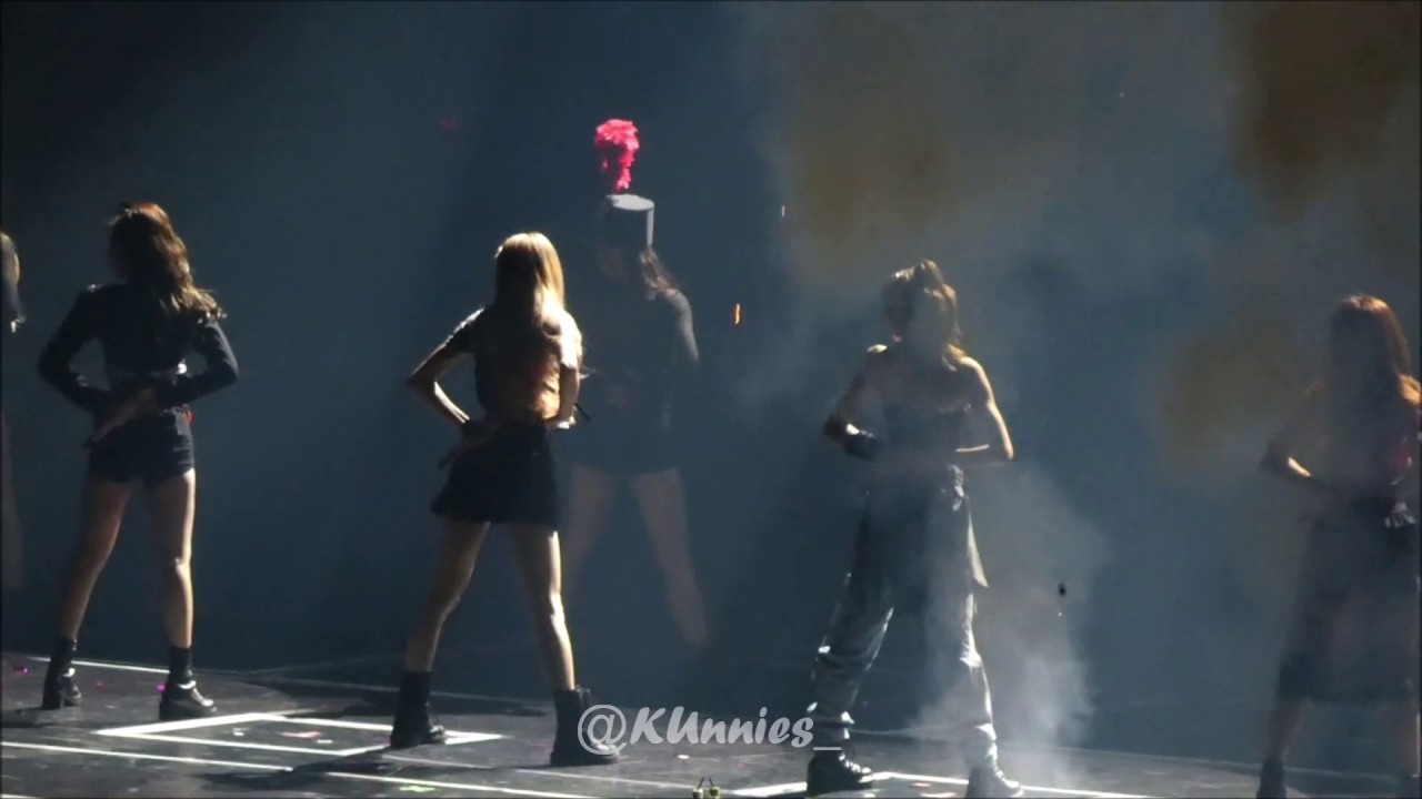 BlackPink (블랙핑크) - Kill this love - In your area Tour - Barcelona 190528