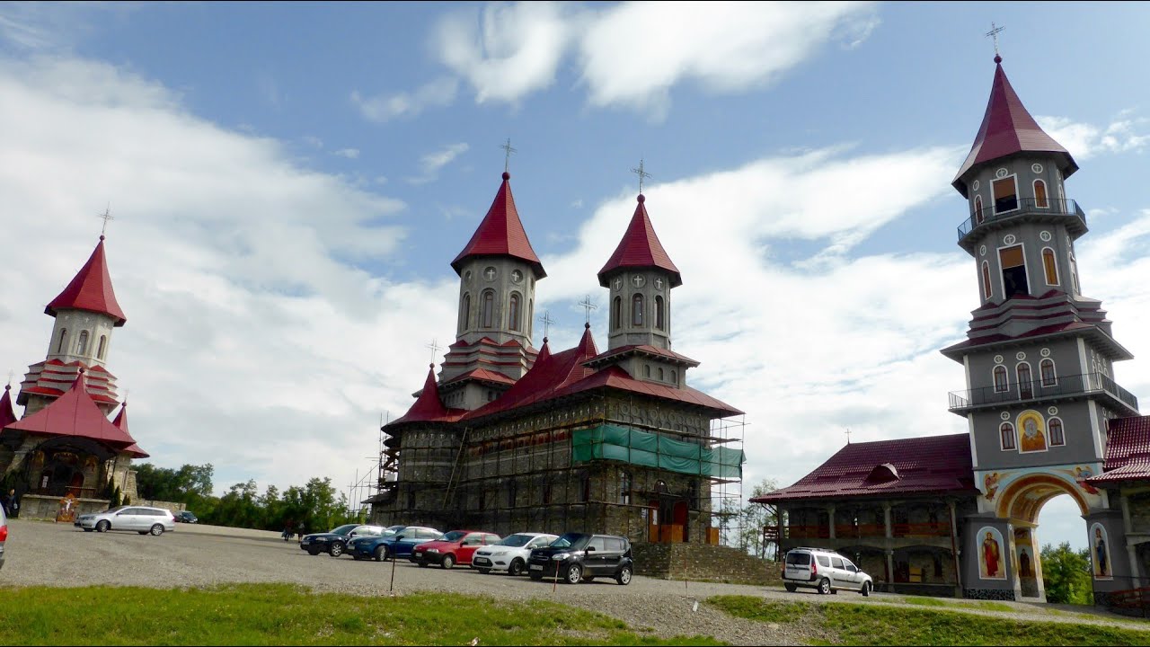 Mănăstirea pe stil vechi SFÂNTUL MINA (Roșiori, județul Suceava, România)