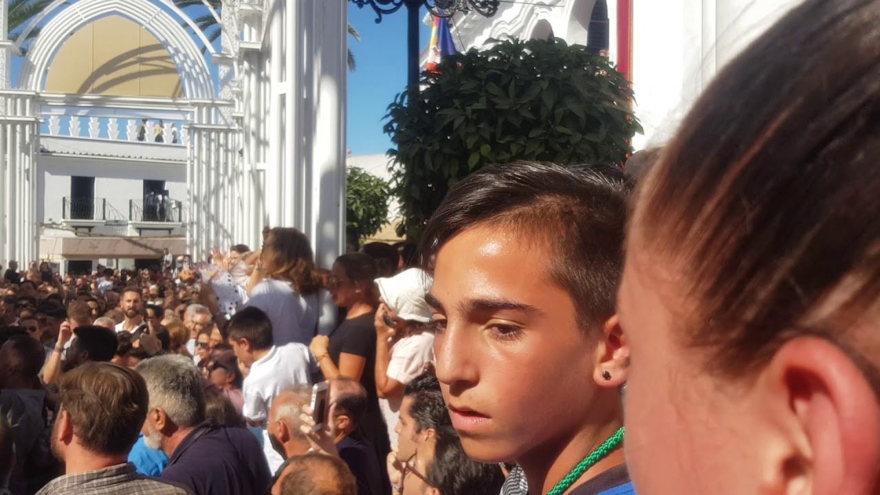 Hermanos Olaya cantándole a la Virgen del Rocio / Venida 2019.