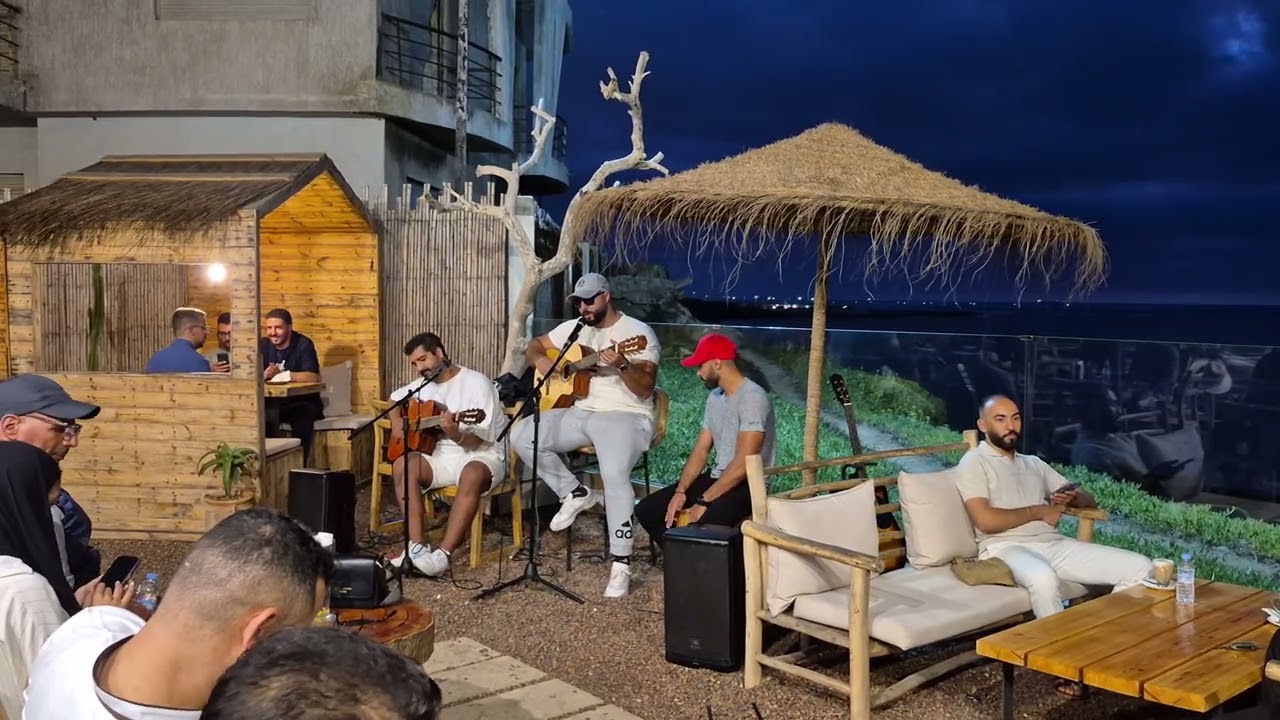 Sidi bouzid - une belle soiree au restaurant la plage au bord de la mer Ottobre 2025